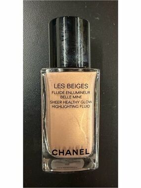 CHANEL Les Beiges Sheer Healthy Glow Highlighting Fluid in Sunkissed